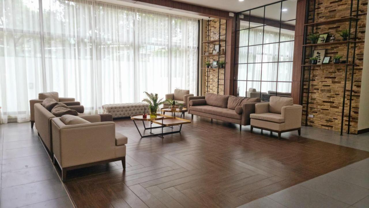 Cozynest Rentals At Brenthill Condominium Baguio City Eksteriør billede